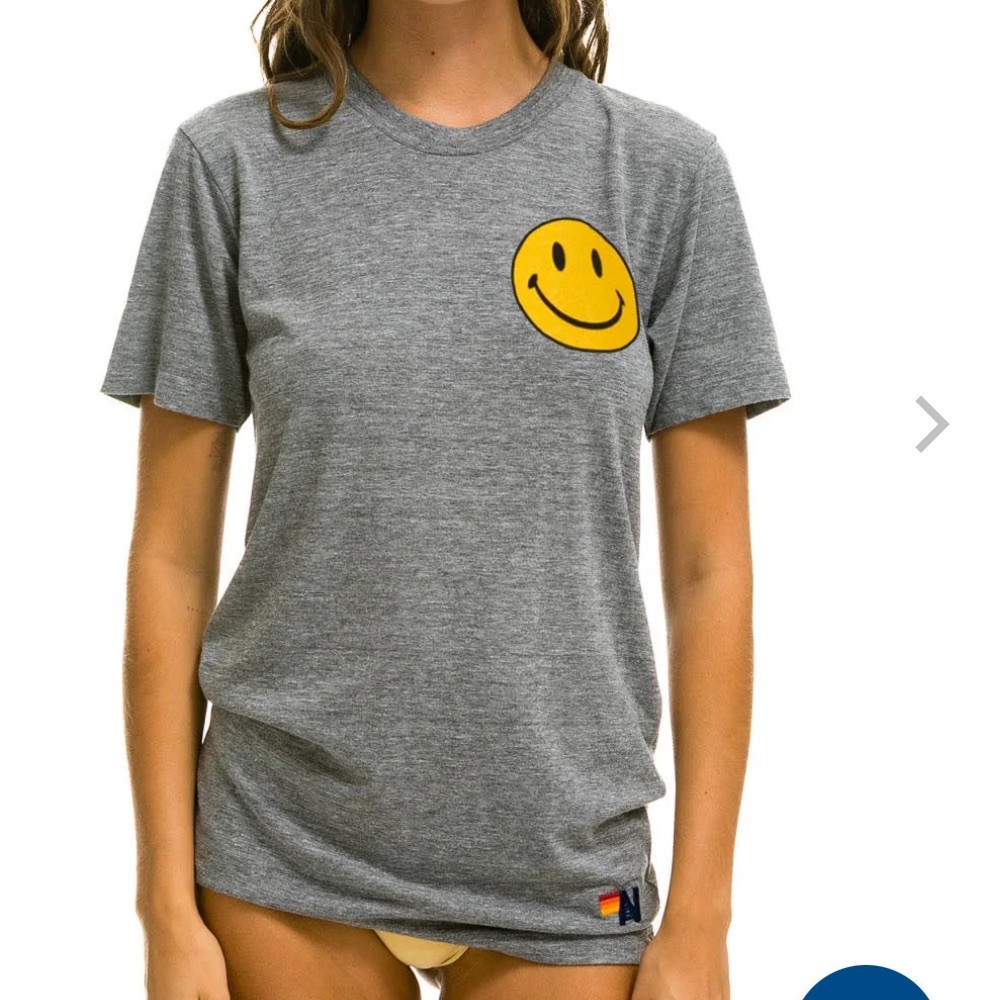 Aviator nation smiley tee. Heathered gray size medium.